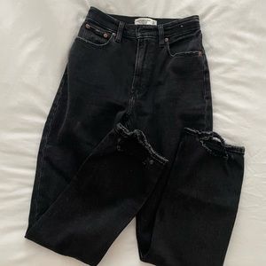 Abercrombie Ultra High Rise Ankle Straight